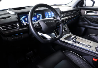 Подержанный автомобиль Exeed VX 2022 года (17 фото)