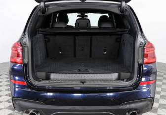 Подержанный автомобиль BMW X3 2018 года (9 фото)