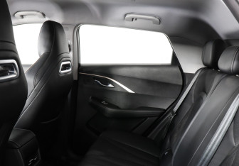 Подержанный автомобиль Omoda C5 2024 года (12 фото)