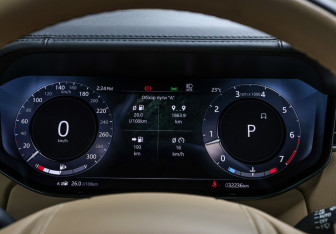 Подержанный автомобиль Land Rover Range Rover 2022 года (14 фото)