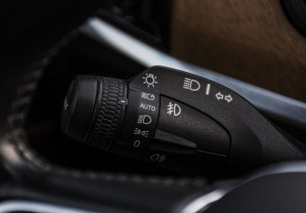 Подержанный автомобиль Volvo S90 2019 года (20 фото)