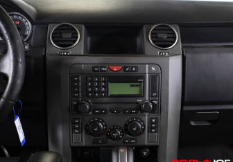 Подержанный автомобиль Land Rover Discovery 2005 года (14 фото)