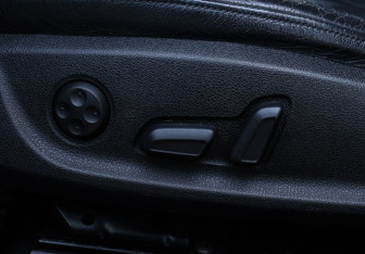 Подержанный автомобиль Audi A6 Sedan 2014 года (15 фото)