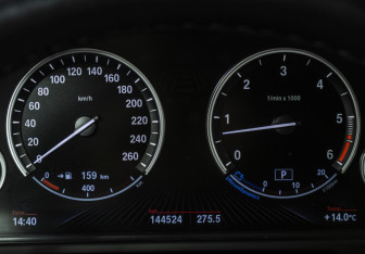 Подержанный автомобиль BMW X5 2014 года (11 фото)