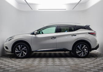 Подержанный автомобиль Nissan Murano Suv 2019 года (2 фото)
