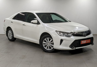 Подержанный автомобиль Toyota Camry Sedan 2015 года (3 фото)