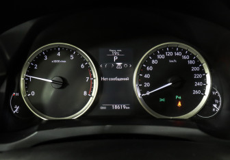 Подержанный автомобиль Lexus IS Sedan 2014 года (13 фото)