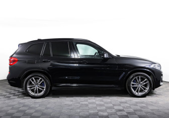 Подержанный автомобиль BMW X3 2019 года (4 фото)