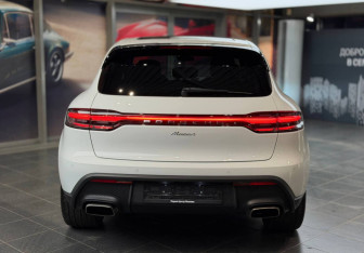 Новый Porsche Macan 2025 (7 фото)