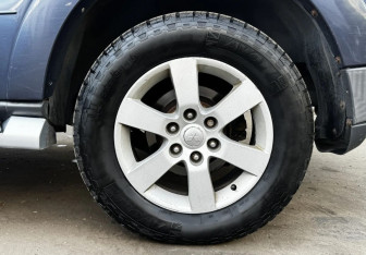 Подержанный автомобиль Mitsubishi Pajero 2008 года (15 фото)