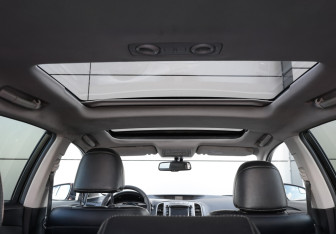 Подержанный автомобиль Toyota Venza 2013 года (17 фото)