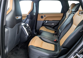 Подержанный автомобиль Land Rover Range Rover Sport 2020 года (18 фото)