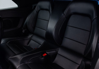 Подержанный автомобиль Ford Mustang Convertible 2019 года (11 фото)