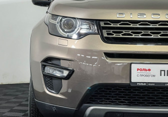 Подержанный автомобиль Land Rover Discovery Sport 2017 года (16 фото)