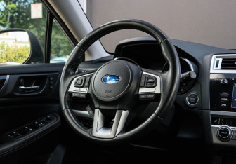 Подержанный автомобиль Subaru Outback Wagon 2016 года (12 фото)
