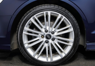 Подержанный автомобиль Audi A3 Sedan 2016 года (21 фото)