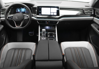 Подержанный автомобиль Volkswagen Teramont 2024 года (8 фото)