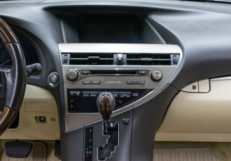 Подержанный автомобиль Lexus RX 2014 года (15 фото)