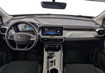 Подержанный автомобиль Geely Coolray 2023 года (14 фото)