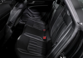 Подержанный автомобиль Audi A7 2020 года (10 фото)