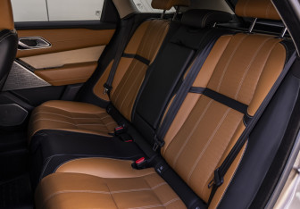 Подержанный автомобиль Land Rover Range Rover Velar 2017 года (16 фото)