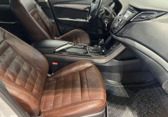 Подержанный автомобиль Hyundai i40 Wagon 2015 года (9 фото)