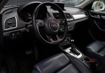 Подержанный автомобиль Audi Q3 2016 года (11 фото)