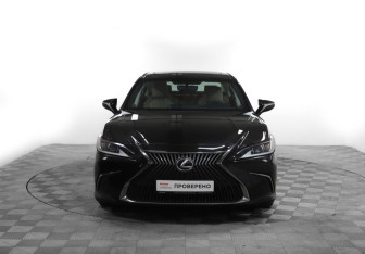 Подержанный автомобиль Lexus ES 2018 года (2 фото)