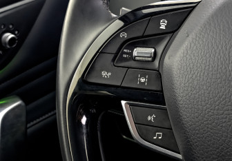 Подержанный автомобиль Changan CS95 2023 года (30 фото)