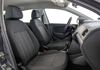 Подержанный автомобиль Volkswagen Polo Sedan 2017 года (24 фото)