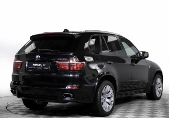 Подержанный автомобиль BMW X5 2009 года (5 фото)