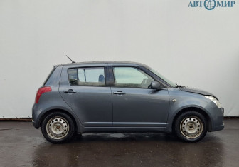 Подержанный автомобиль Suzuki Swift Hatchback 2006 года (4 фото)