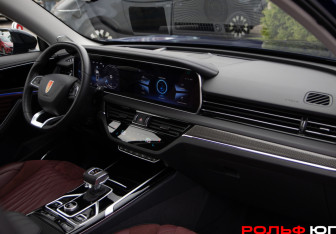 Подержанный автомобиль Hongqi HS5 2023 года (7 фото)