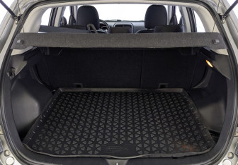 Подержанный автомобиль Mitsubishi ASX 2014 года (10 фото)