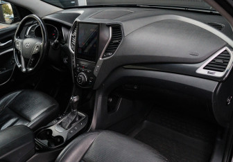Подержанный автомобиль Hyundai Santa Fe 2013 года (11 фото)