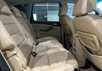 Подержанный автомобиль Ford C-MAX 2007 года (11 фото)