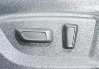 Подержанный автомобиль Mitsubishi Eclipse Cross 2018 года (14 фото)