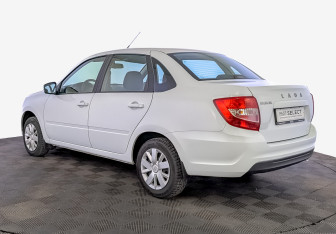 Подержанный автомобиль LADA (ВАЗ) Granta Sedan 2023 года (7 фото)