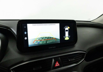 Подержанный автомобиль Hyundai Santa Fe 2022 года (11 фото)