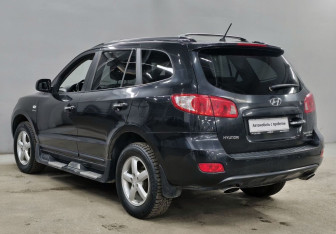 Подержанный автомобиль Hyundai Santa Fe 2006 года (7 фото)