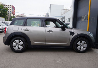 Подержанный автомобиль MINI Countryman 2017 года (4 фото)
