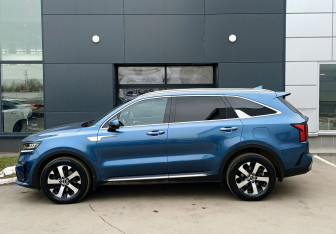 Подержанный автомобиль Kia Sorento 2020 года (8 фото)