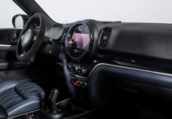 Подержанный автомобиль MINI Countryman 2020 года (9 фото)