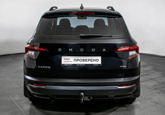 Подержанный автомобиль Skoda Karoq 2021 года (6 фото)