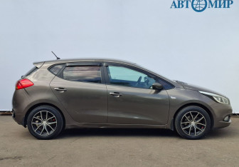 Подержанный автомобиль Kia Ceed Hatchback 2014 года (4 фото)