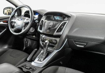 Подержанный автомобиль Ford Focus Sedan 2014 года (5 фото)