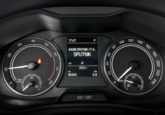 Подержанный автомобиль Skoda Rapid Liftback 2021 года (13 фото)