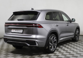 Подержанный автомобиль Geely Monjaro 2023 года (5 фото)