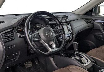 Подержанный автомобиль Nissan X-Trail 2021 года (15 фото)