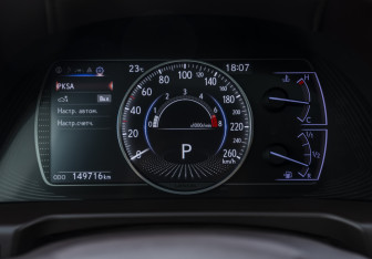 Подержанный автомобиль Lexus ES 2018 года (12 фото)
